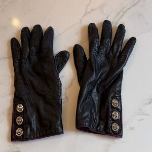 Elegant Black Leather Gloves with Silver Accents & Cashmere Interior